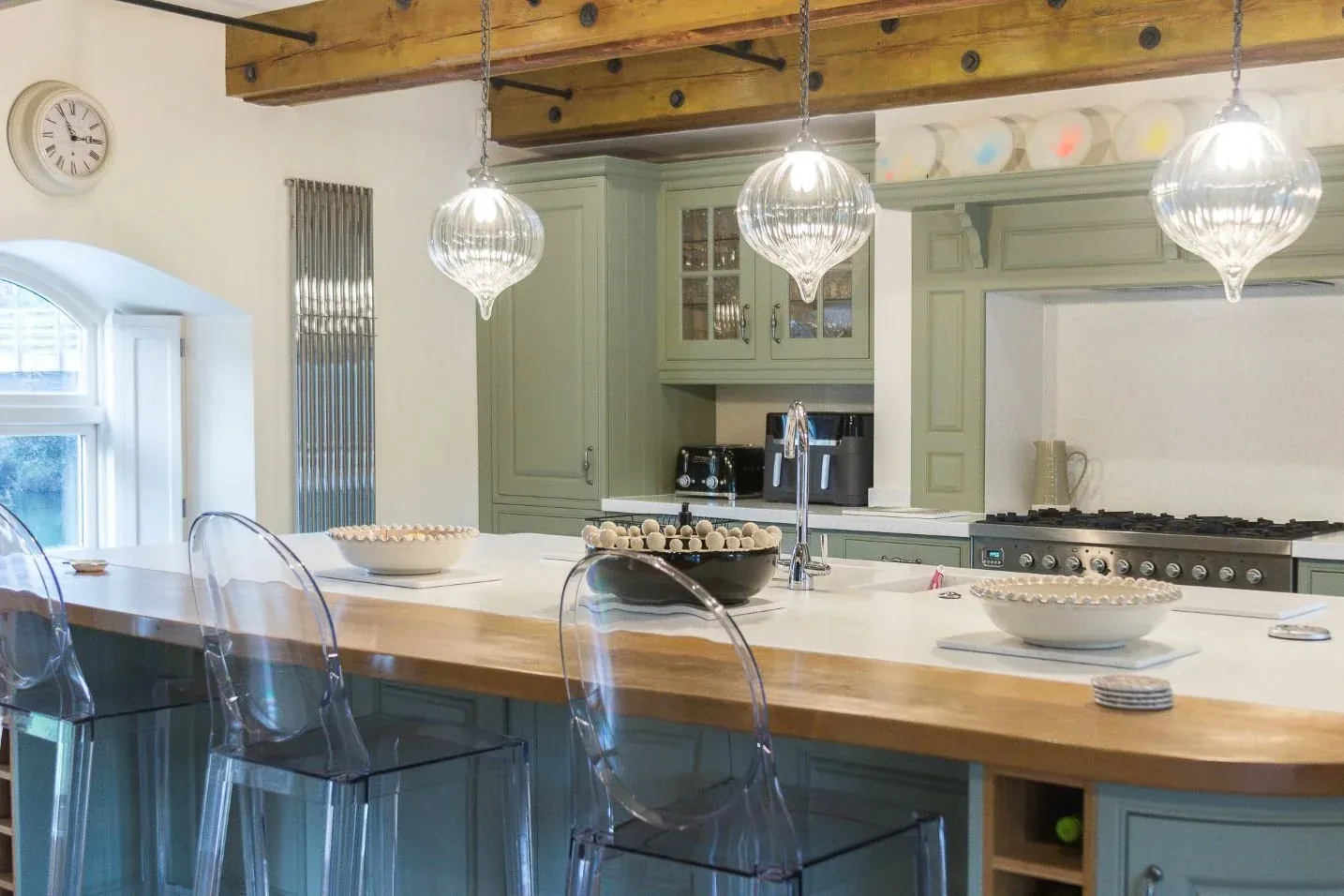 Professional kitchen cabinet spraying, done properly